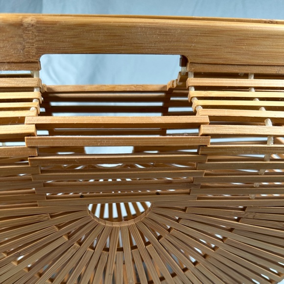 Chic Bamboo Ark Top Handle Bag - Picture 3 of 7